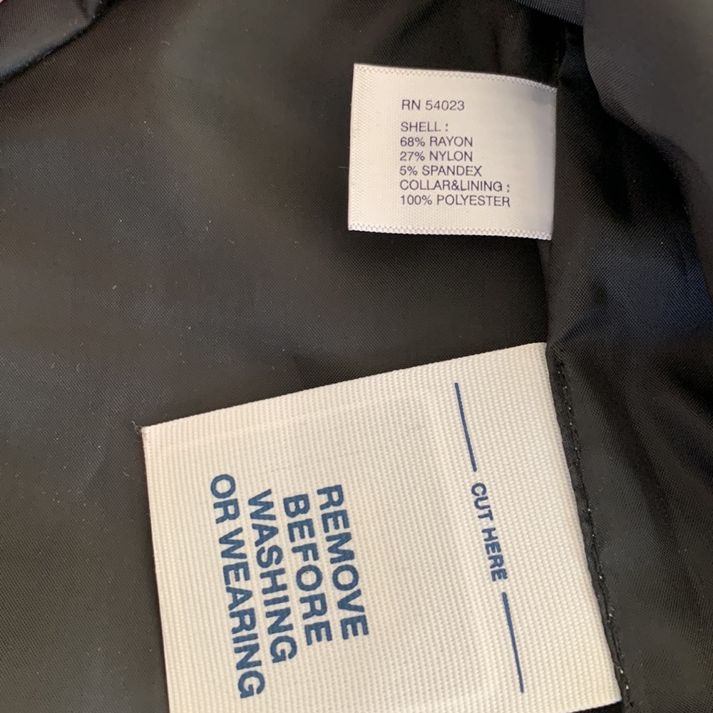 GAP Women's Black Satin-Trim Vest - Picture 4 of 8